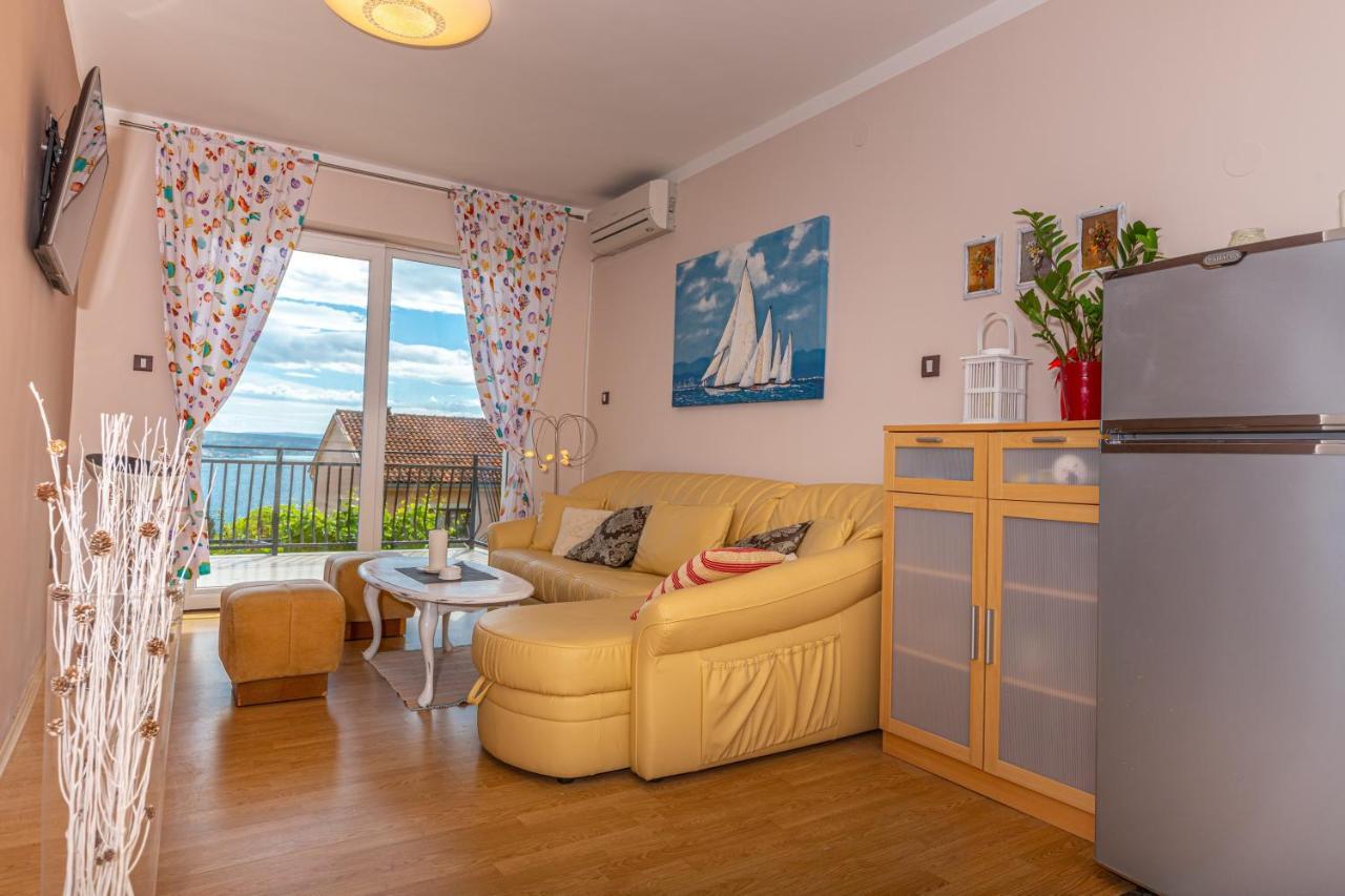 Apartmani Jasminka Dramalj Exterior photo