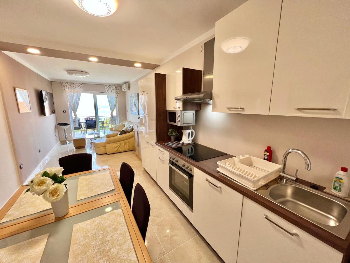 Apartmani Jasminka Dramalj Exterior photo